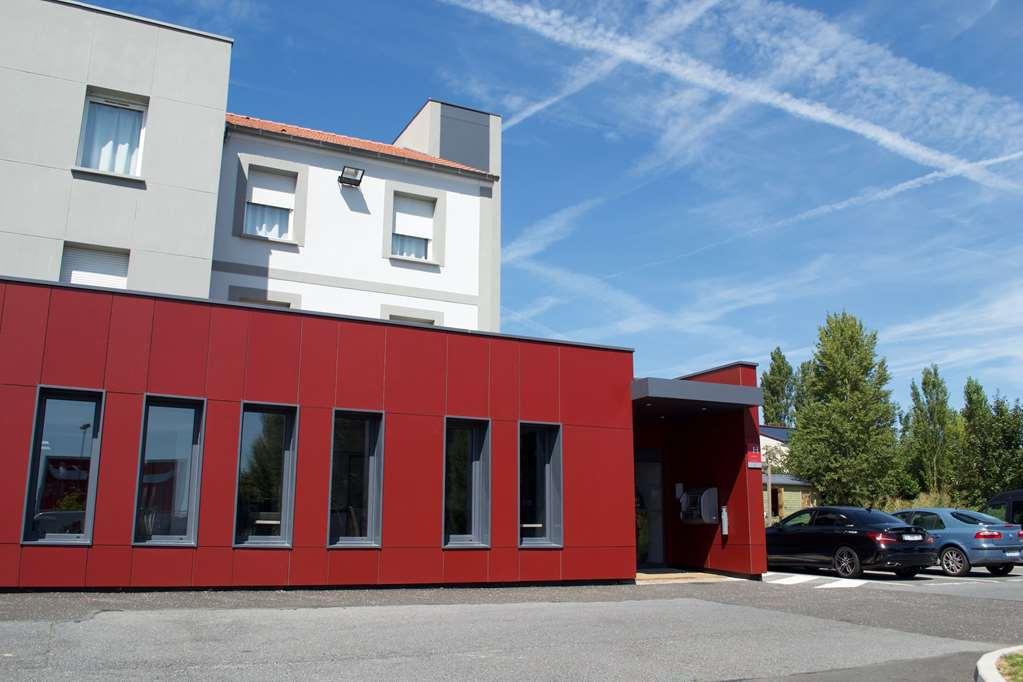 Hotel Akena Aeroport Charles De Gaulle - Saint Witz Exterior photo